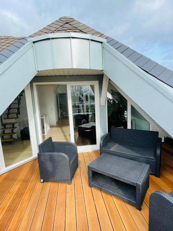 Luxury Rooftop Loft With River View 10Min To City Lejlighed Düsseldorf Eksteriør billede